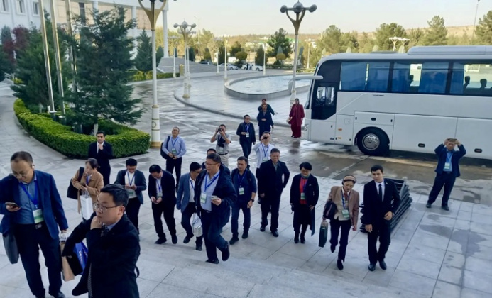  A group of scientists from China arrived in Ashgabat