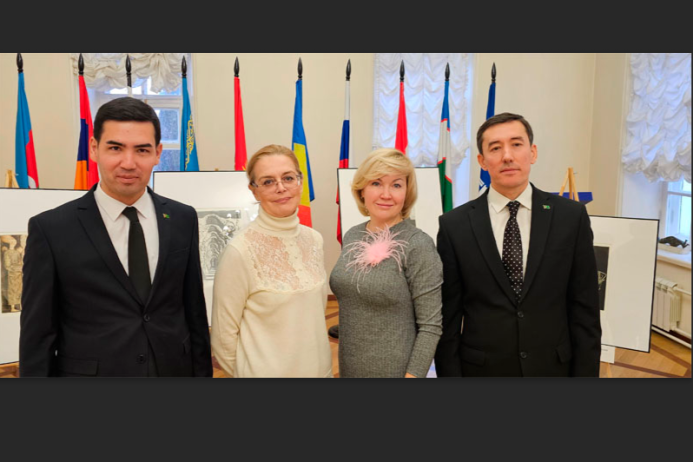  Türkmen diplomatlary GDA-nyň çäklerinde maglumat giňişligindäki hyzmatdaşlygy maslahatlaşdylar