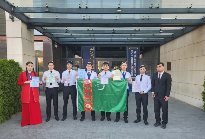  Turkmen students won 14 medals at the International Mathematical Olympiad in Bulgaria