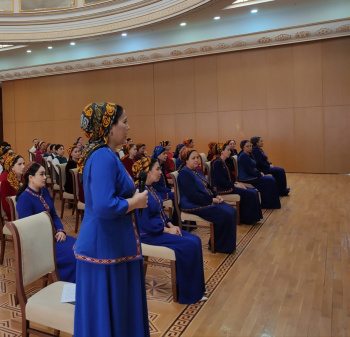 Aragatnaşyk we awiasiýa pudagynyň halypa işgärleriň we ýaş hünärmenleriň arasynda sorag-jogaply duşuşyk maslahaty geçirildi