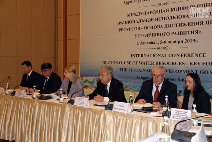  Ashgabat hosts an international conference on rational use of water resources