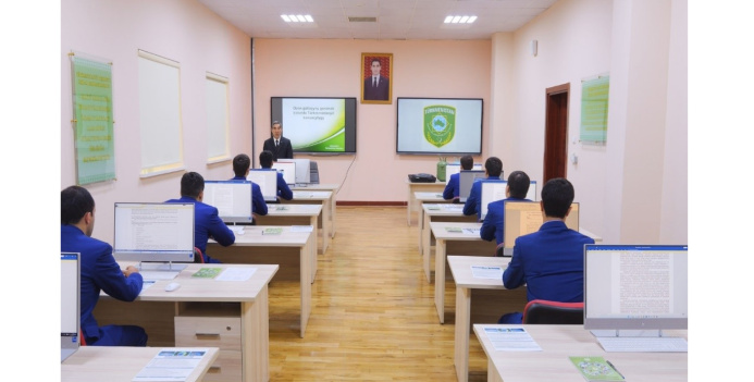  Новобранцы таможенной службы Туркменистана прошли курс по предотвращению незаконного оборота озоноразрушающих веществ