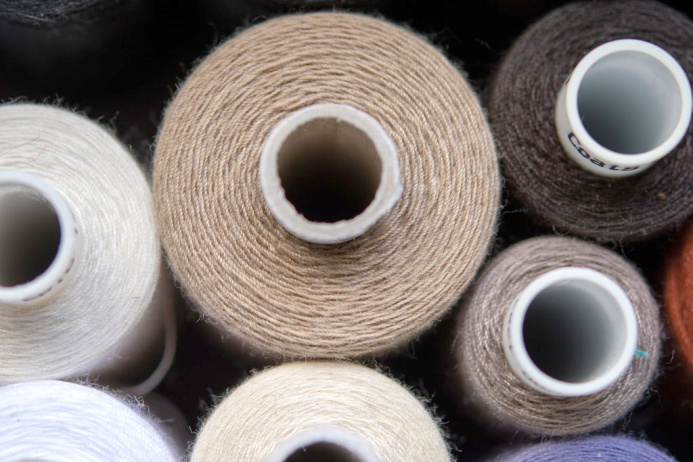  Bidding on SCRMET: large batches of cotton yarn are sold for export