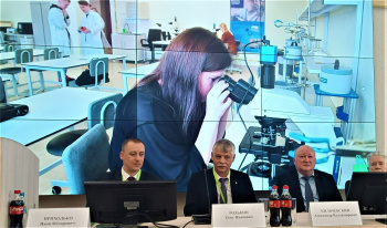 Türkmenistanyň ilçisi Minskde geçirilen halkara ekologiýa maslahatyna gatnaşdy