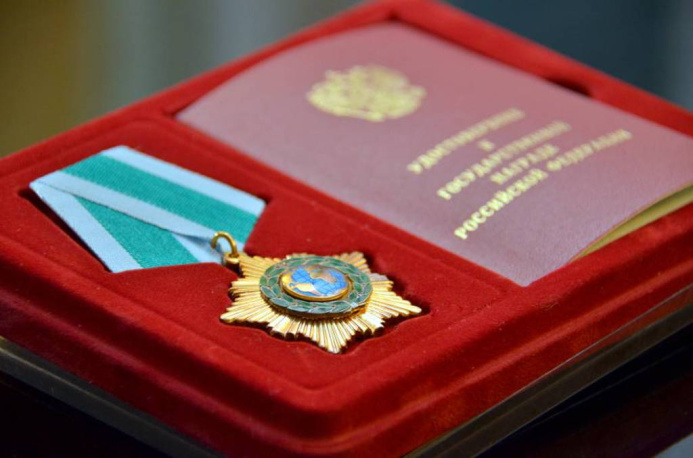  Vladimir Putin decorated Serdar Berdimuhamedov with the Order of Friendship
