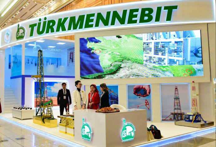  “Türkmennebit” DK nebit pudagynda durnukly ösüşi görkezýär