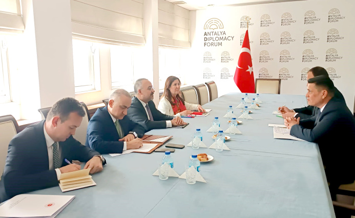  Состоялась встреча посла Туркменистана с замминистра иностранных дел Турции