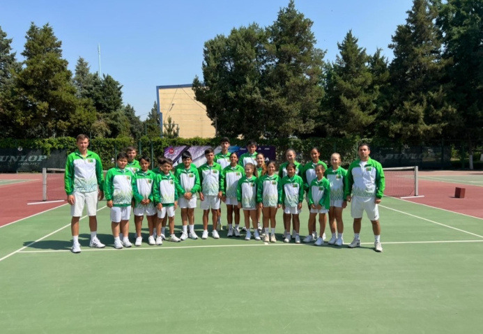  Юношеская сборная Туркменистана по теннису провела сборы в Узбекистане