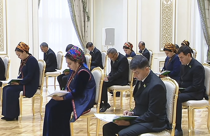  Верхняя палата туркменского парламента одобрила ряд новых законов