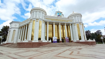 Репертуар Национального Музыкально-драматического театра Туркменистана имени Махтумкули 20 и 21 апреля