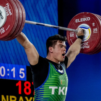 Turkmen weightlifter Davranbek Hasanbaev won a license for the Olympic Games in Paris