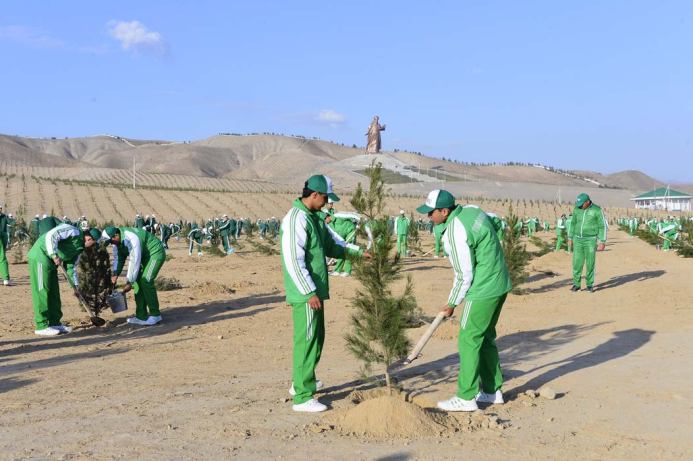  В Туркменистане стартовала озеленительная кампания-2023