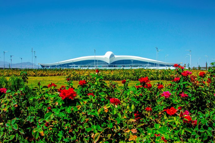  Ashgabat international airport breaks two new world records