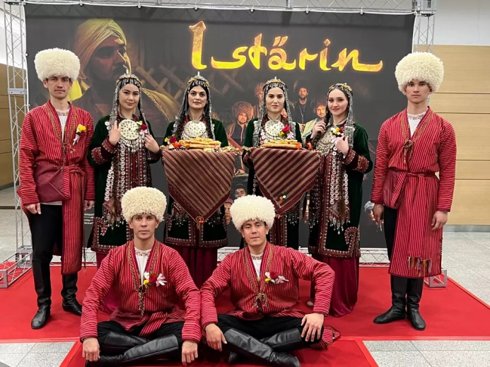  Дни культуры Туркменистана в Республике Корея финишировали фильмом о Махтумкули