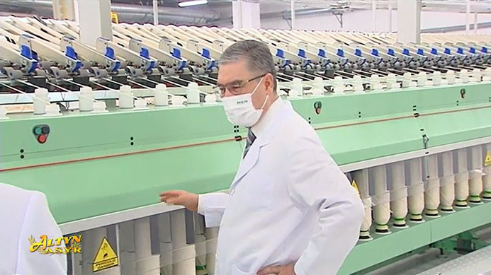  В Ахале при участии главы Туркменистана открылся текстильный комплекс полного цикла