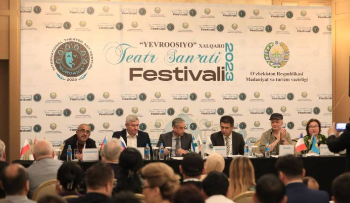  Туркменистан участвует в Международном фестивале театрального искусства «Евразия» в Ташкенте
