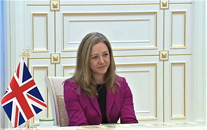  Президент Туркменистана принял нового диппредставителя Лондона